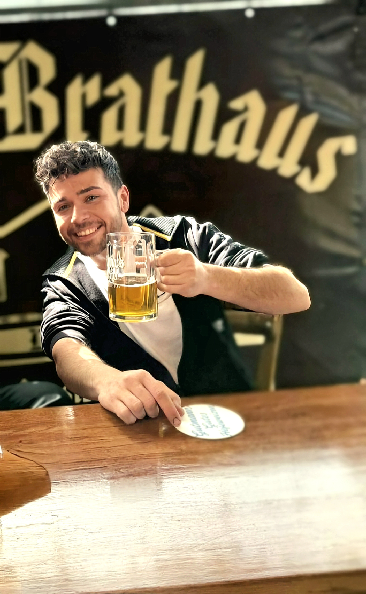 Alex, der Wirt vom Clubbi.